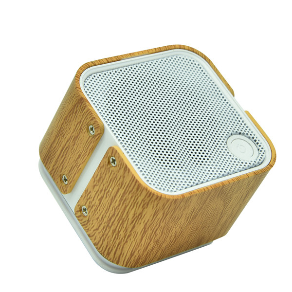 اسپیکر پرتابل و بلوتوثی تسکو مدل TS2385