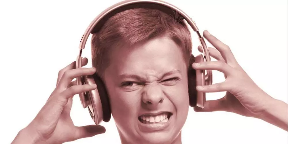 استفاده حرفه‌ای از هدست‌ها: مراقبت از گوش‌ها با تنظیم صدا