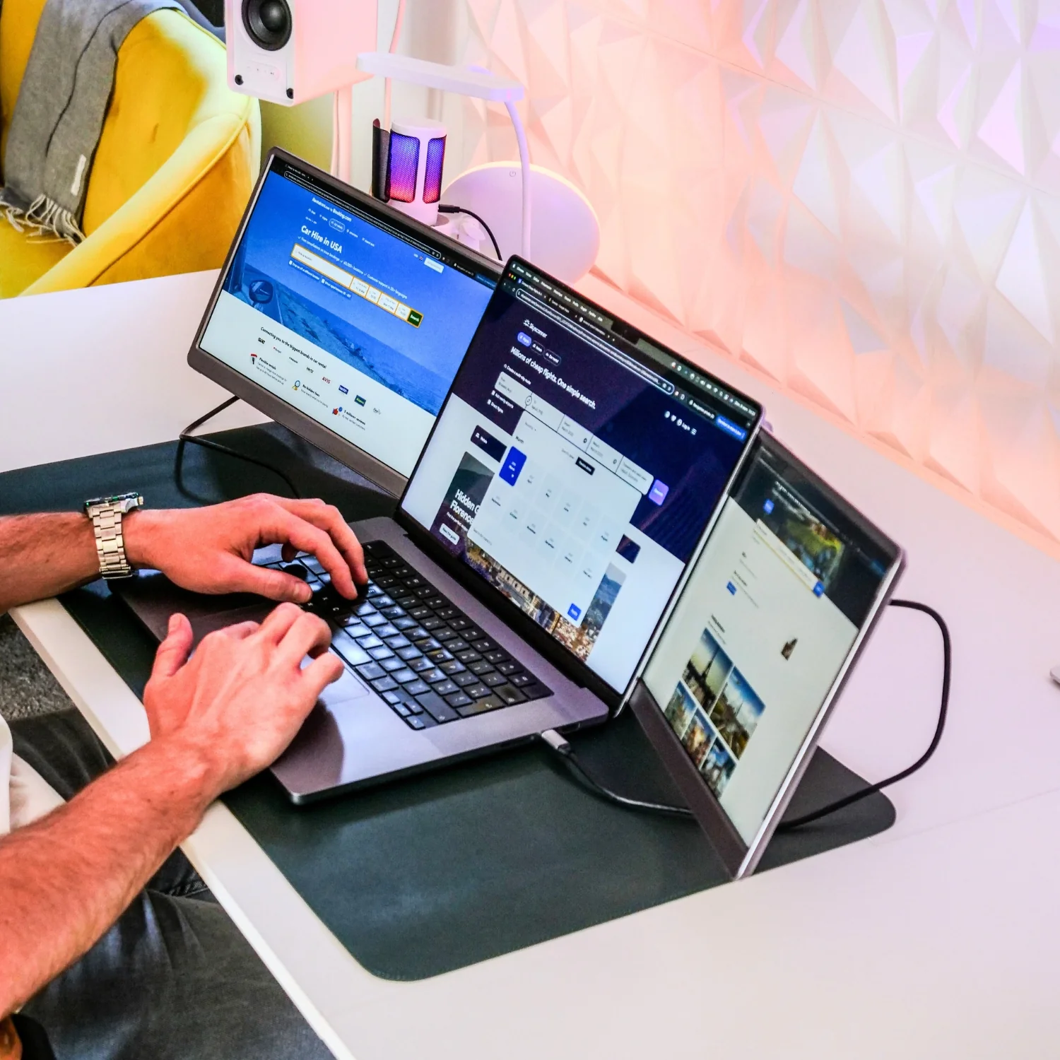 اتصال چند نمایشگر به یک لپ‌ تاپ