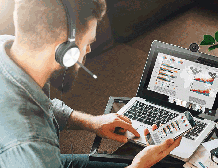 استفاده حرفه‌ای از هدست‌ها: استفاده از نرم‌افزارهای اختصاصی